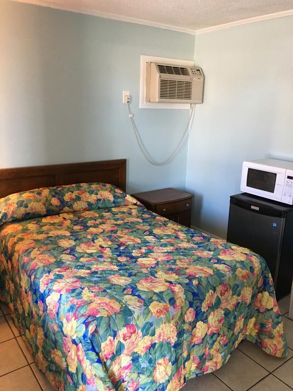 Calypso Motor Inn Myrtle Beach Bagian luar foto