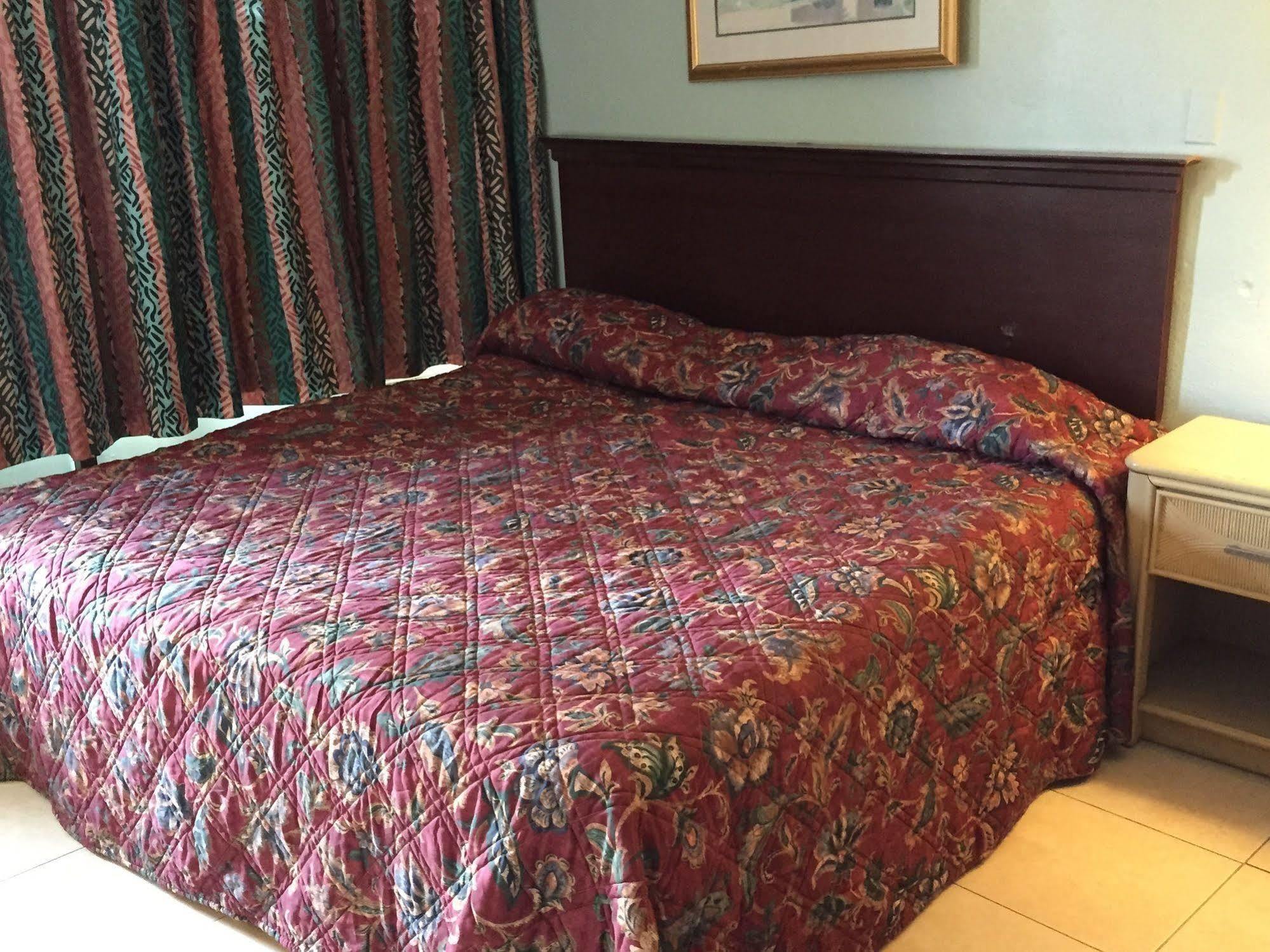 Calypso Motor Inn Myrtle Beach Bagian luar foto