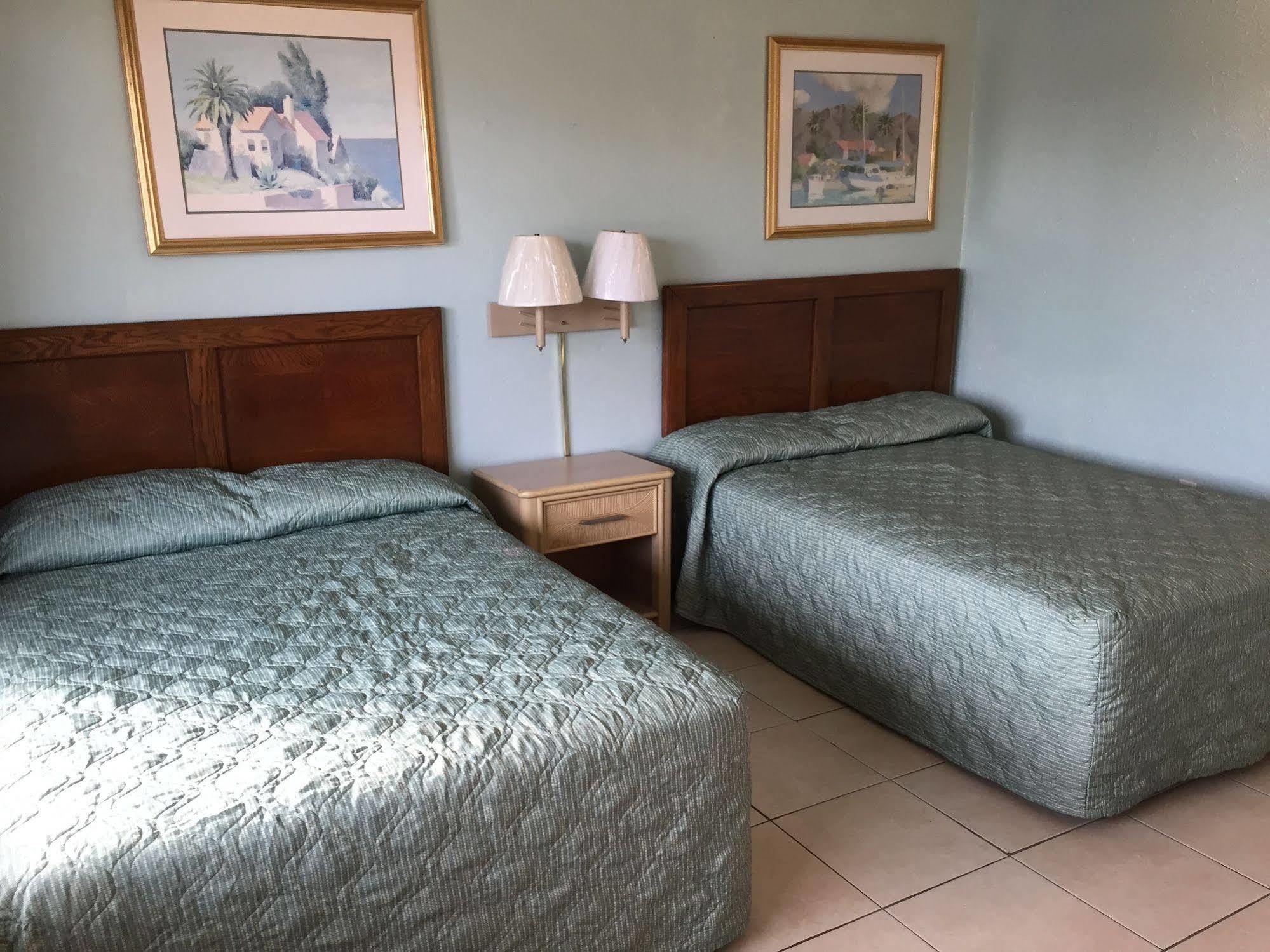 Calypso Motor Inn Myrtle Beach Bagian luar foto