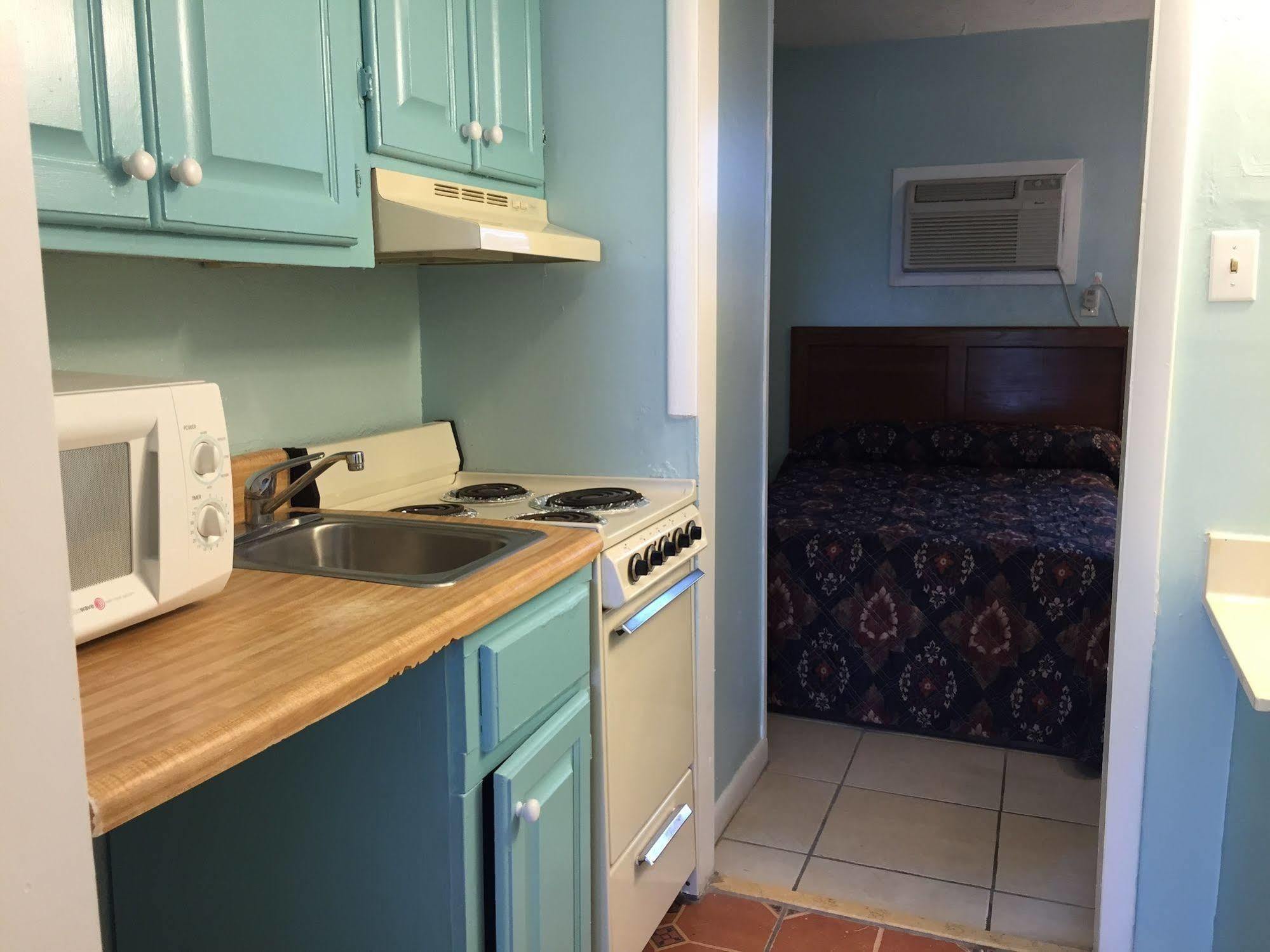 Calypso Motor Inn Myrtle Beach Bagian luar foto